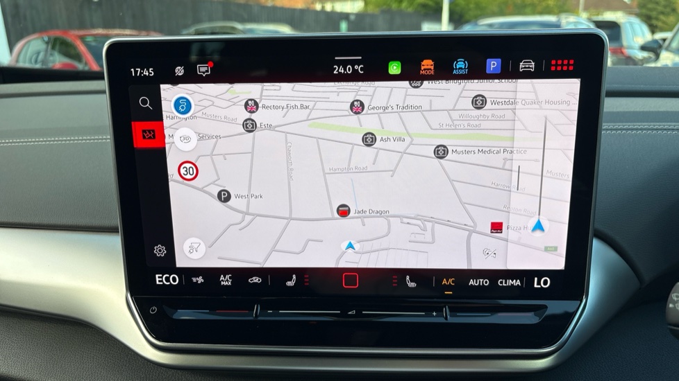 Volkswagen ID.4 210kW Match Pro 77kWh 5dr Auto Electric Estate - Image 37