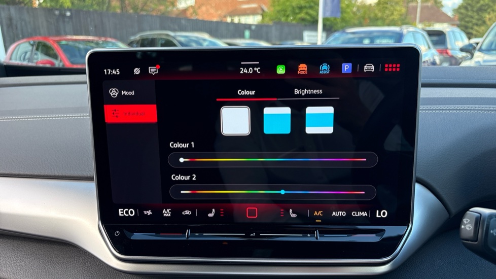 Volkswagen ID.4 210kW Match Pro 77kWh 5dr Auto Electric Estate - Image 40