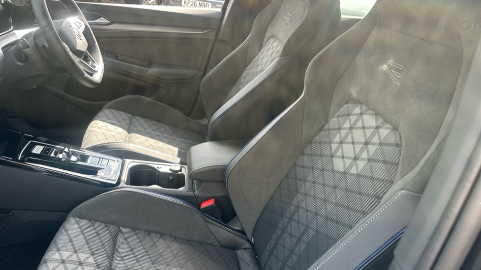 Volkswagen Golf 1.5 eTSI 150 R-Line 5dr DSG Petrol Hatchback - Image 23