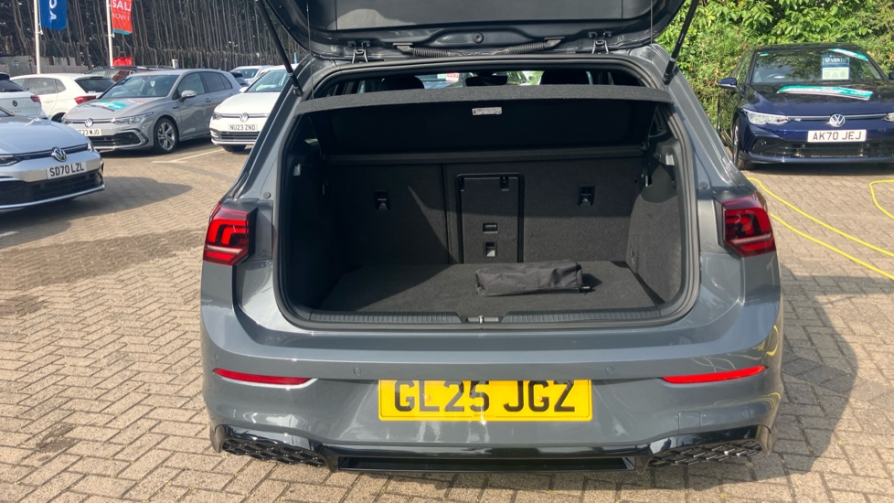 Volkswagen Golf 1.5 eTSI 150 R-Line 5dr DSG Petrol Hatchback - Image 20