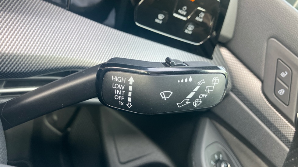 Volkswagen Golf 1.5 eTSI 150 R-Line 5dr DSG Petrol Hatchback - Image 22