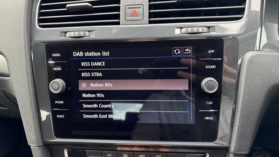 Volkswagen Golf 1.0 TSI 110 SE 5dr Petrol Hatchback - Image 22
