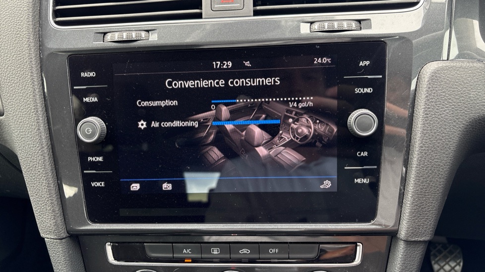 Volkswagen Golf 1.0 TSI 110 SE 5dr Petrol Hatchback - Image 32