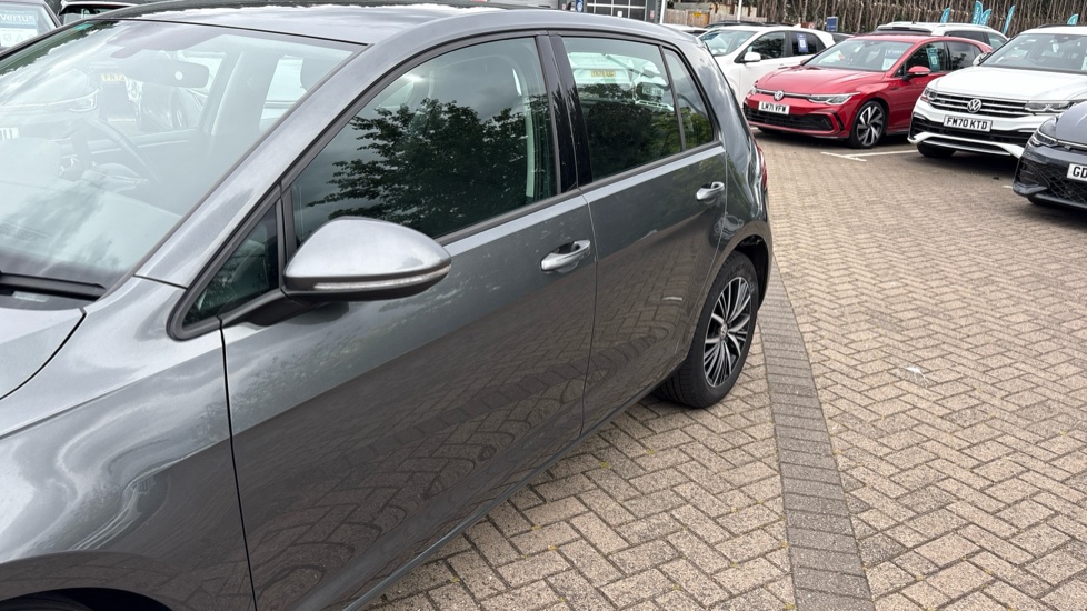 Volkswagen Golf 1.0 TSI 110 SE 5dr Petrol Hatchback - Image 37