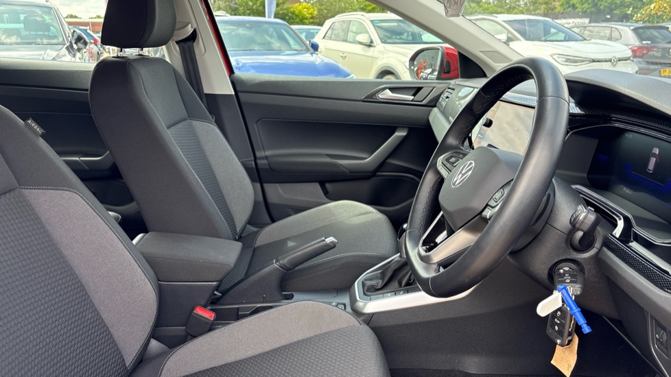 Volkswagen Taigo 1.0 TSI 110 Life 5dr DSG Petrol Hatchback - Image 15
