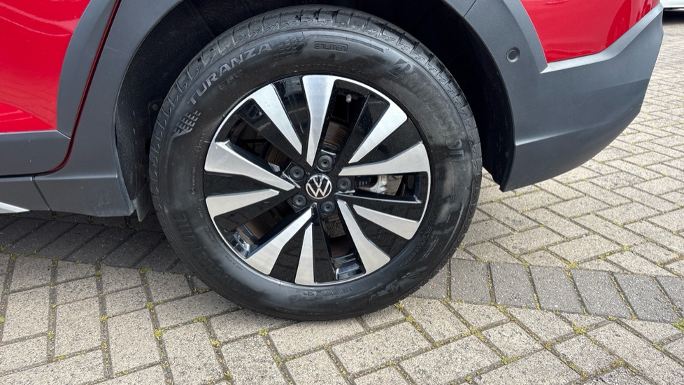 Volkswagen Taigo 1.0 TSI 110 Life 5dr DSG Petrol Hatchback - Image 37