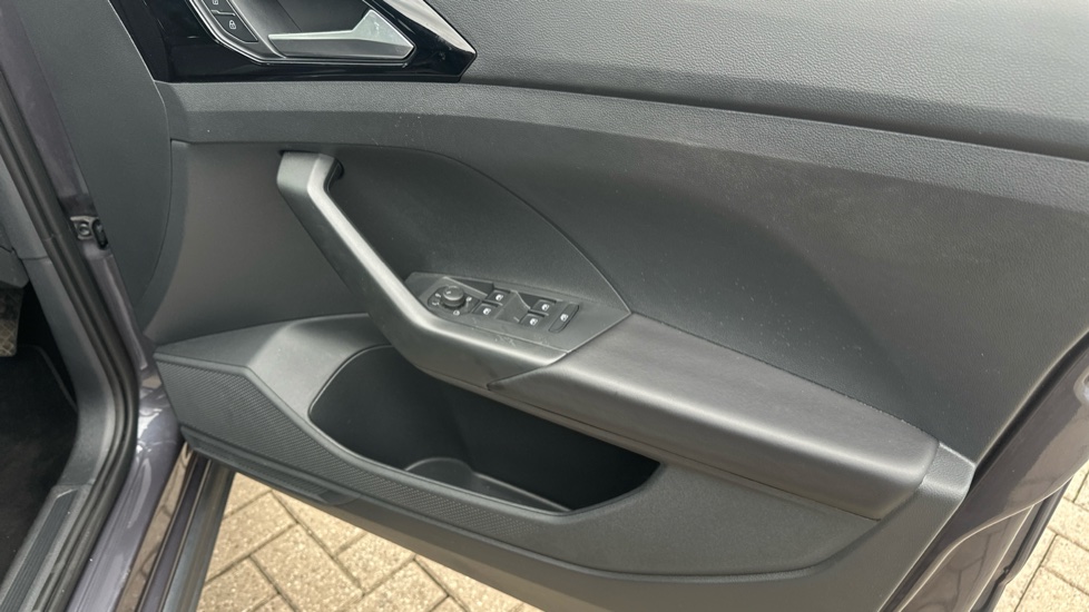 Volkswagen T-Cross 1.0 TSI Black Edition 5dr Petrol Estate - Image 19