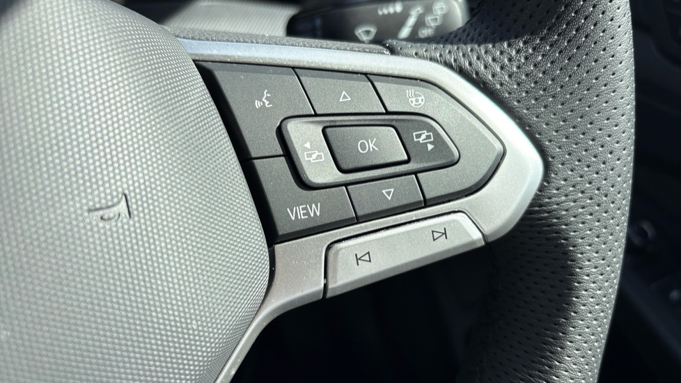 Volkswagen Golf 1.5 TSI 150 Black Edition 5dr Petrol Hatchback - Image 18