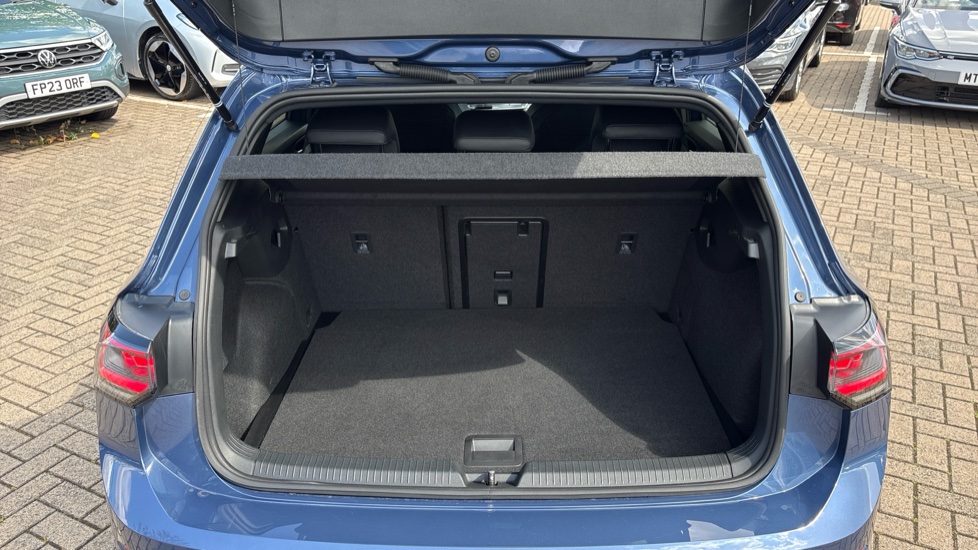 Volkswagen Golf 1.5 TSI 150 Black Edition 5dr Petrol Hatchback - Image 20