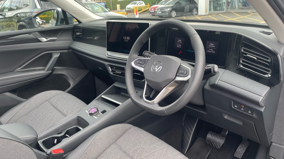 Volkswagen Tiguan 1.5 TSI eHybrid Match 5dr DSG Estate - Image 6