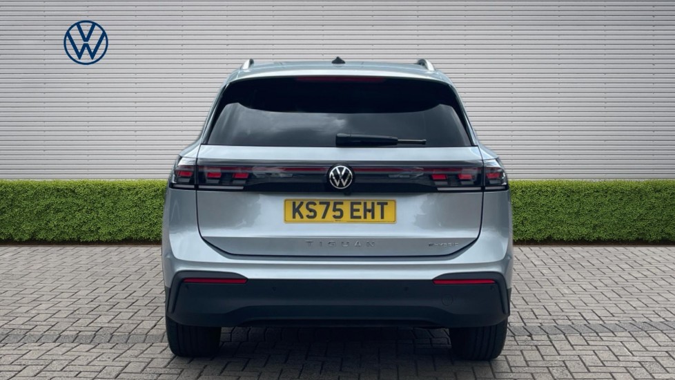 Volkswagen Tiguan 1.5 TSI eHybrid Match 5dr DSG Estate - Image 8