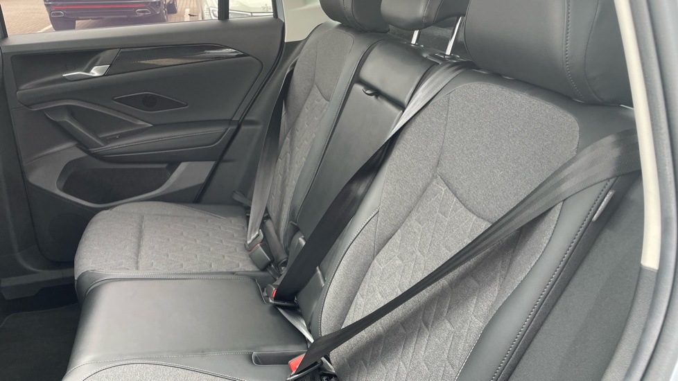 Volkswagen Tiguan 1.5 TSI eHybrid Match 5dr DSG Estate - Image 16