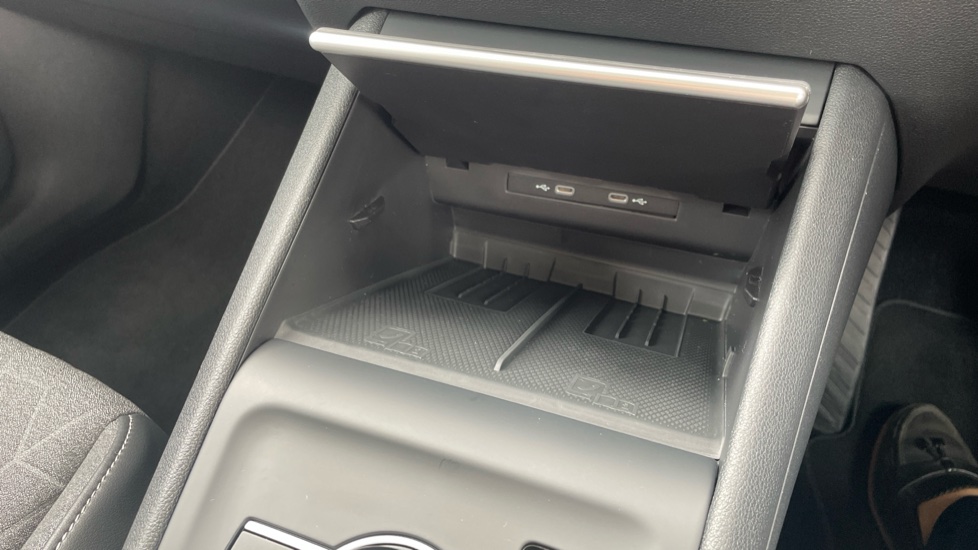 Volkswagen Tiguan 1.5 TSI eHybrid Match 5dr DSG Estate - Image 25