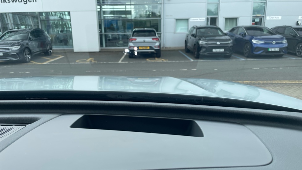 Volkswagen Tiguan 1.5 TSI eHybrid Match 5dr DSG Estate - Image 31