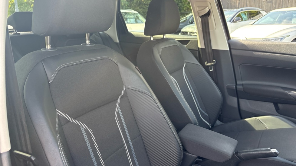 Volkswagen Taigo 1.5 TSI 150 Style 5dr DSG Petrol Hatchback - Image 43