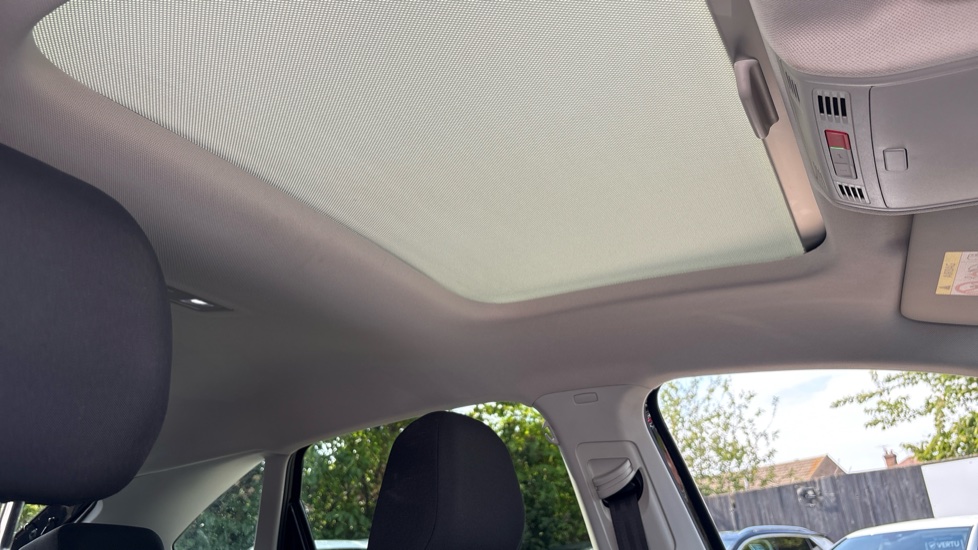 Volkswagen Taigo 1.5 TSI 150 Style 5dr DSG Petrol Hatchback - Image 45