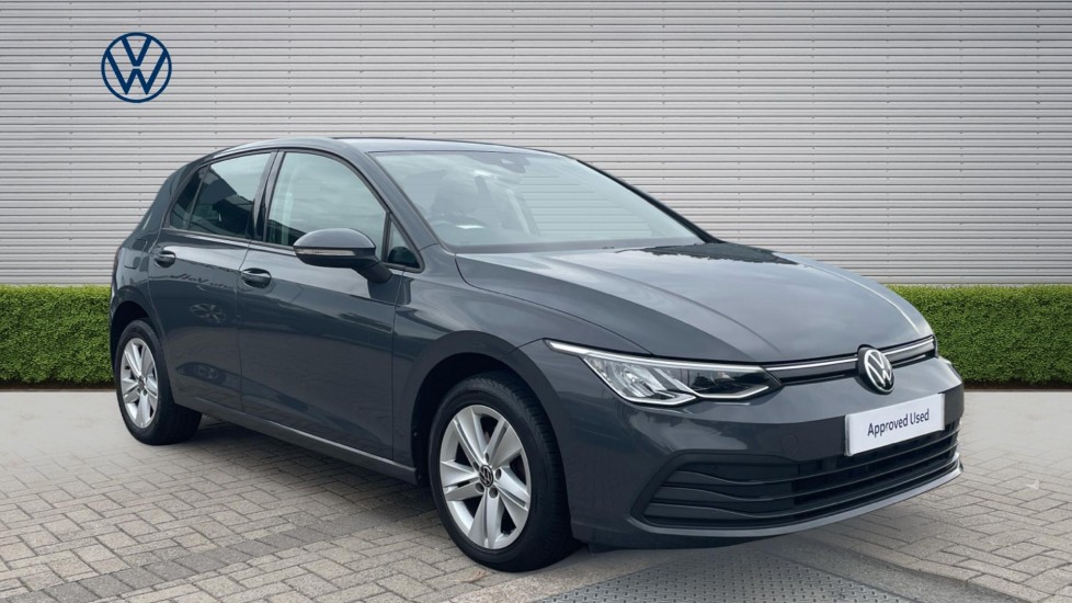 Volkswagen Golf 2.0 TDI Life 5dr Diesel Hatchback - Image 1