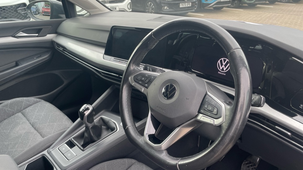 Volkswagen Golf 2.0 TDI Life 5dr Diesel Hatchback - Image 6