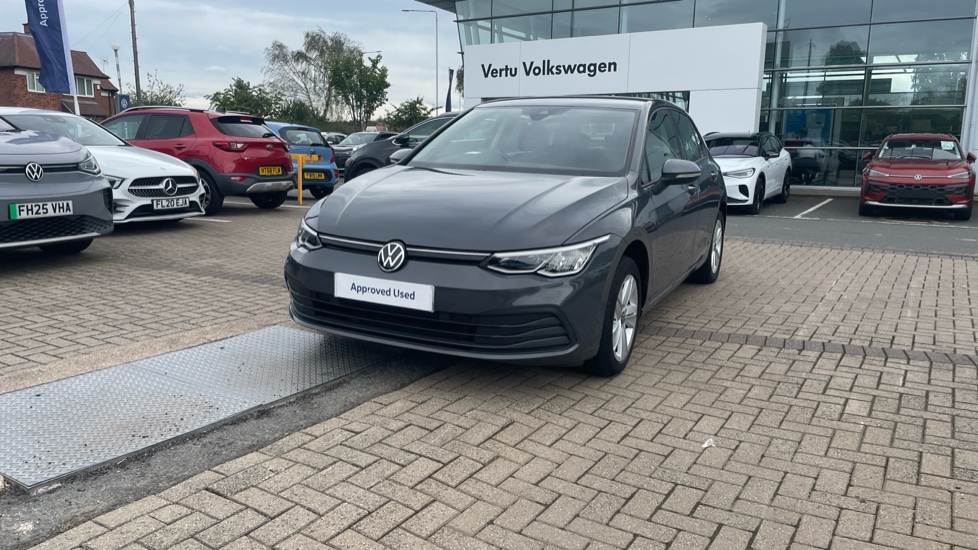 Volkswagen Golf 2.0 TDI Life 5dr Diesel Hatchback - Image 26
