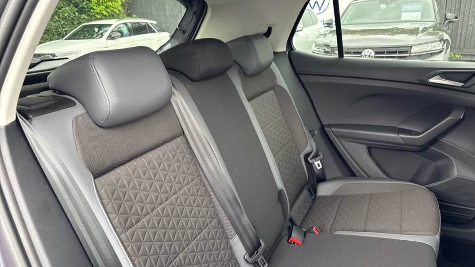 Volkswagen T-Cross 1.0 TSI 110 SEL 5dr DSG Petrol Estate - Image 41