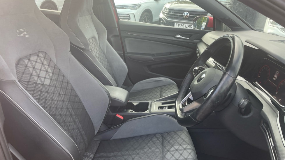Volkswagen Golf 1.5 eTSI 150 R-Line 5dr DSG Petrol Hatchback - Image 15
