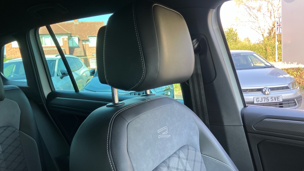 Volkswagen Tiguan 1.5 TSI 150 R-Line Edition 5dr DSG Petrol Estate - Image 29