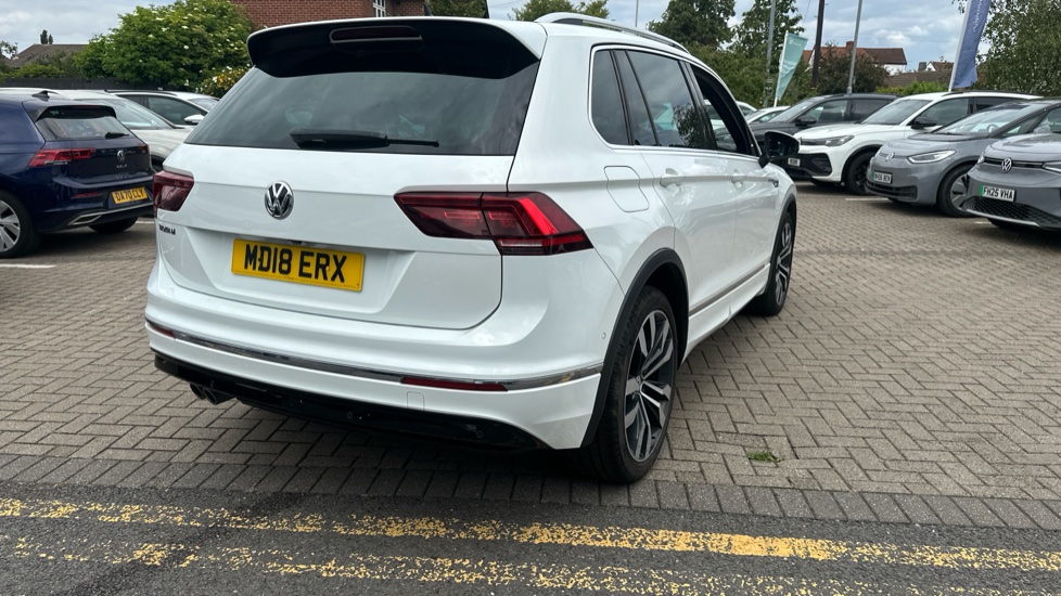 Volkswagen Tiguan 2.0 TDi 150 R-Line 5dr DSG Diesel Estate - Image 37