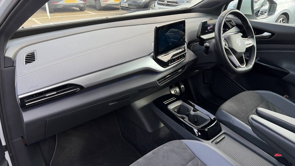 Volkswagen ID.4 125kW Life Ed Pure Perf 52kWh 5dr Auto [110kW Ch] Electric Estate - Image 2