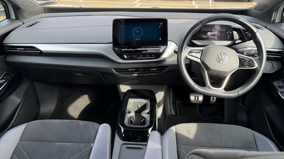 Volkswagen ID.4 125kW Life Ed Pure Perf 52kWh 5dr Auto [110kW Ch] Electric Estate - Image 9