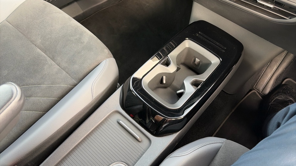 Volkswagen ID.4 125kW Life Ed Pure Perf 52kWh 5dr Auto [110kW Ch] Electric Estate - Image 14