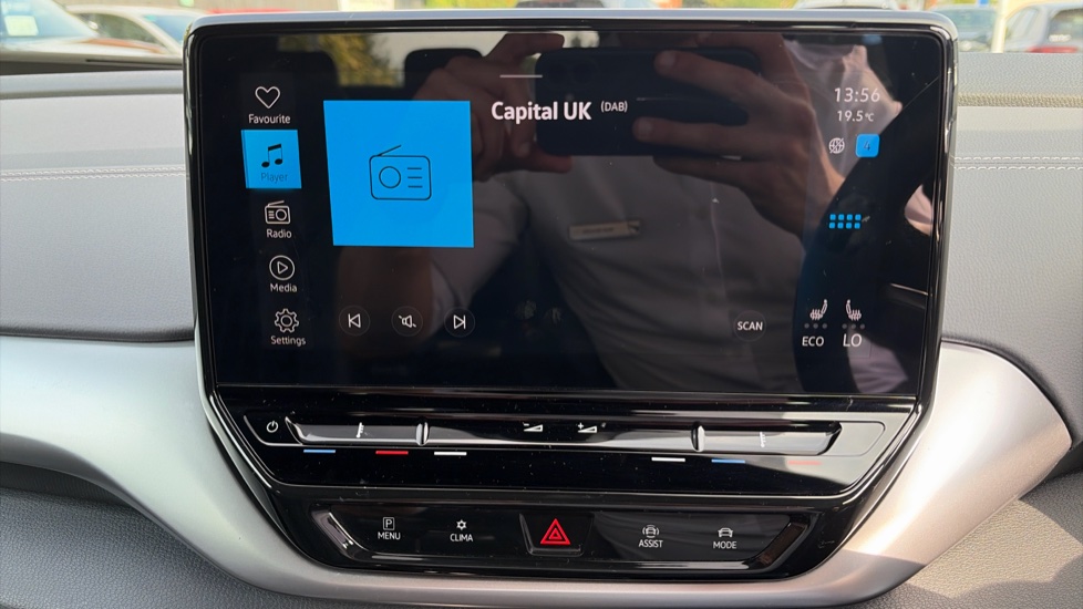 Volkswagen ID.4 125kW Life Ed Pure Perf 52kWh 5dr Auto [110kW Ch] Electric Estate - Image 35