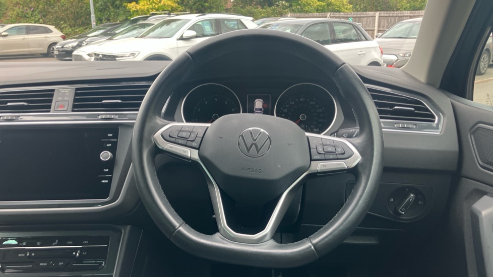 Volkswagen Tiguan 1.5 TSI 150 Life 5dr DSG Petrol Estate - Image 10