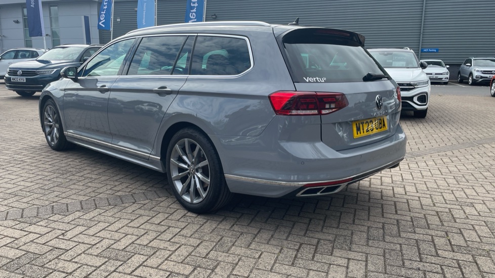Volkswagen Passat 2.0 TDI EVO SCR R-Line 5dr DSG Diesel Estate - Image 26