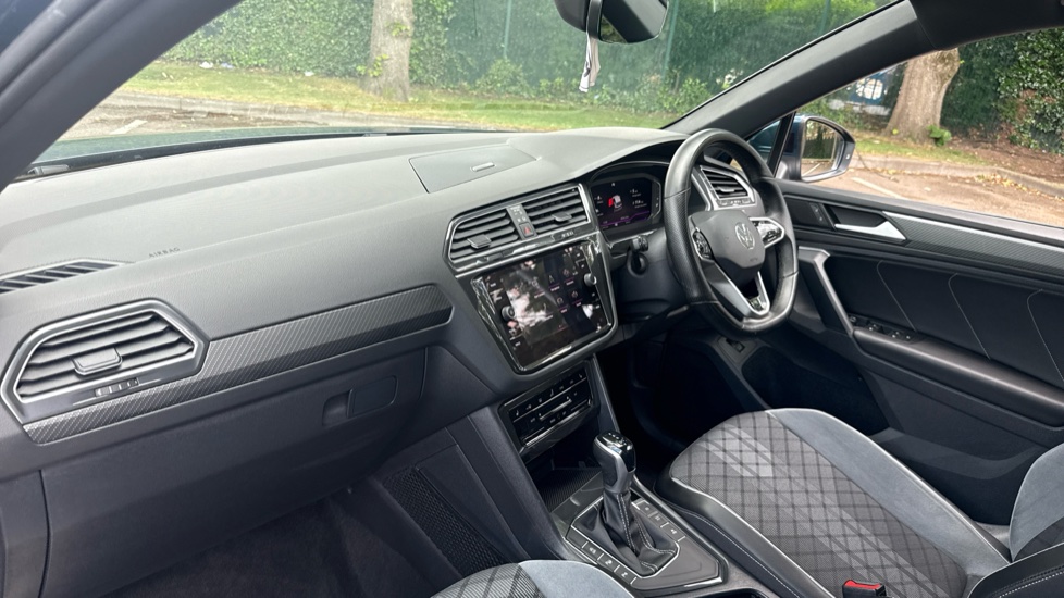 Volkswagen Tiguan 1.5 TSI 150 R-Line 5dr DSG Petrol Estate - Image 2