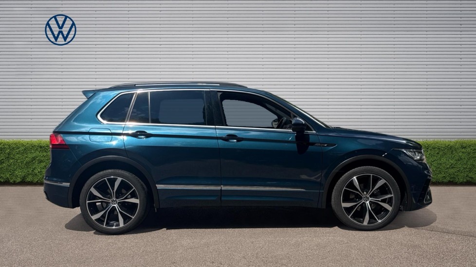 Volkswagen Tiguan 1.5 TSI 150 R-Line 5dr DSG Petrol Estate - Image 4