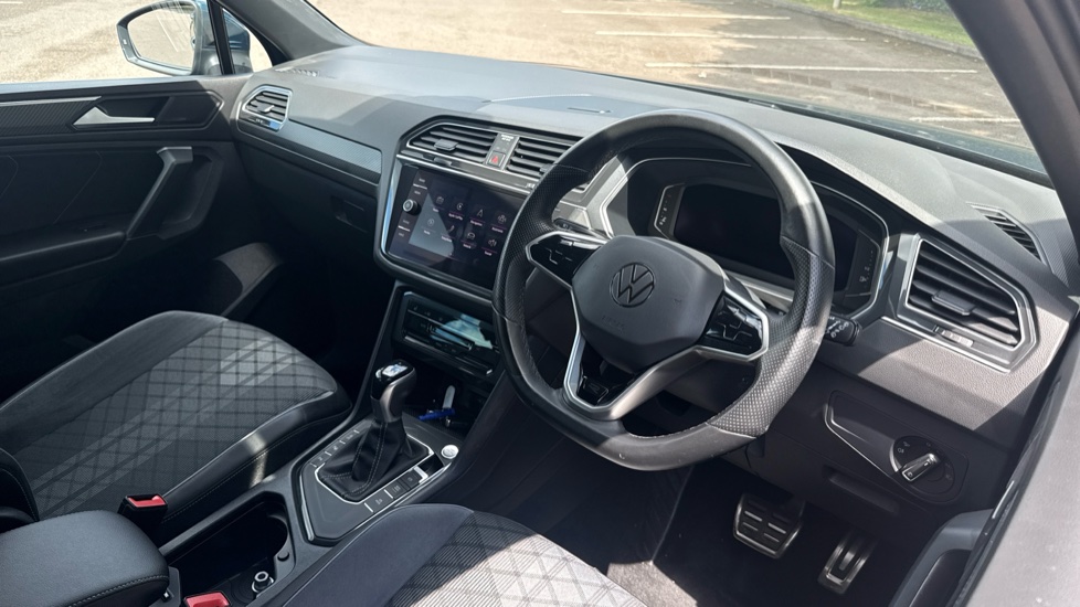 Volkswagen Tiguan 1.5 TSI 150 R-Line 5dr DSG Petrol Estate - Image 6