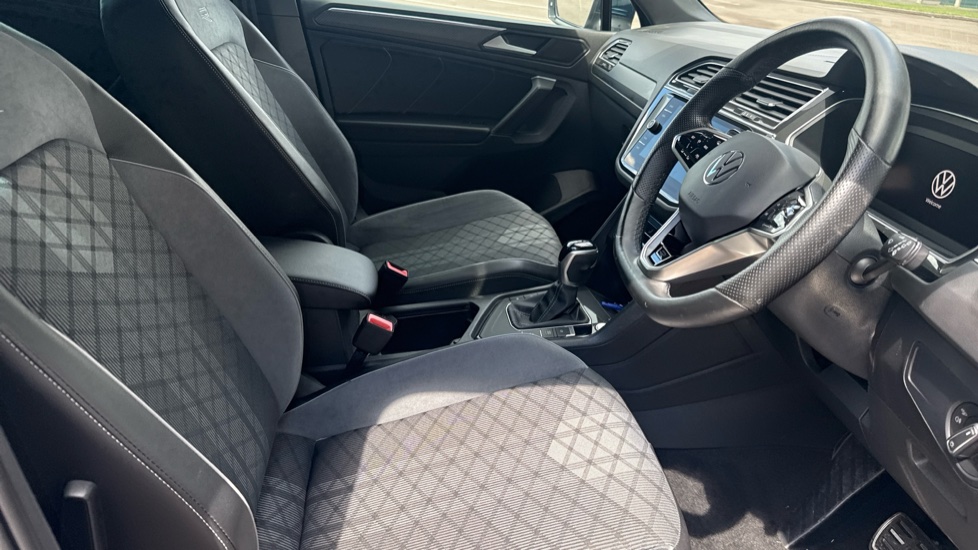 Volkswagen Tiguan 1.5 TSI 150 R-Line 5dr DSG Petrol Estate - Image 15