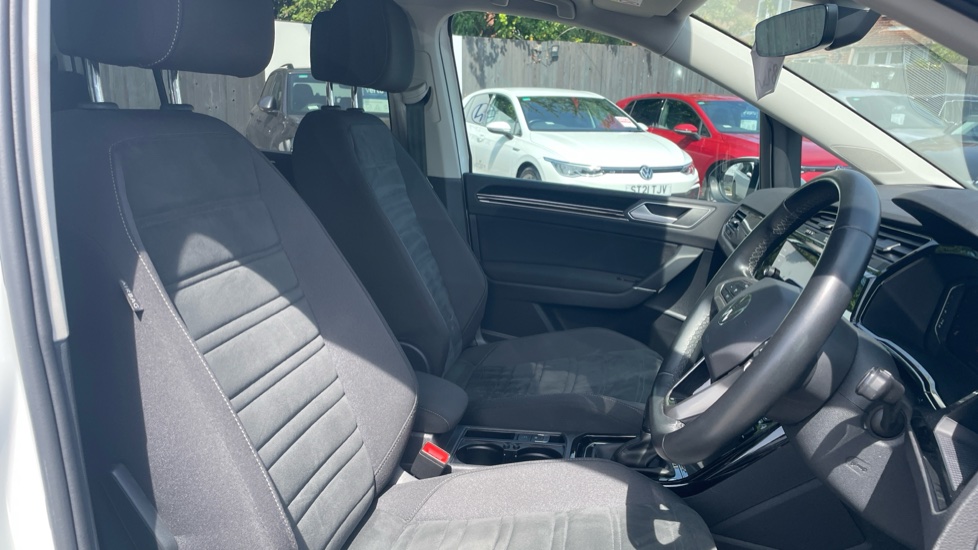 Volkswagen Touran 1.5 TSI EVO SEL 5dr DSG Petrol Estate - Image 15