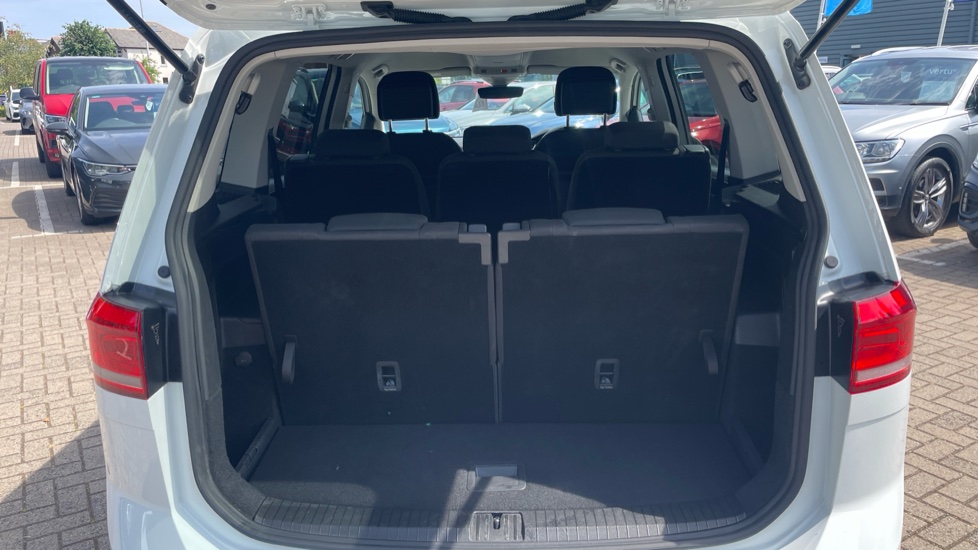 Volkswagen Touran 1.5 TSI EVO SEL 5dr DSG Petrol Estate - Image 20