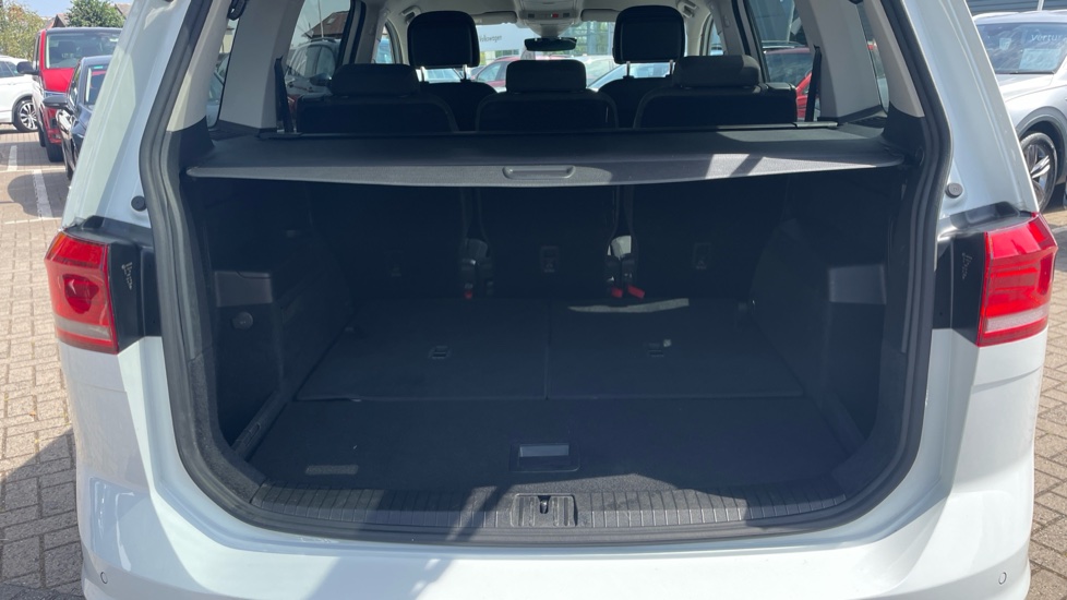 Volkswagen Touran 1.5 TSI EVO SEL 5dr DSG Petrol Estate - Image 24
