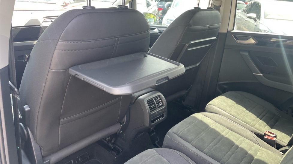 Volkswagen Touran 1.5 TSI EVO SEL 5dr DSG Petrol Estate - Image 27