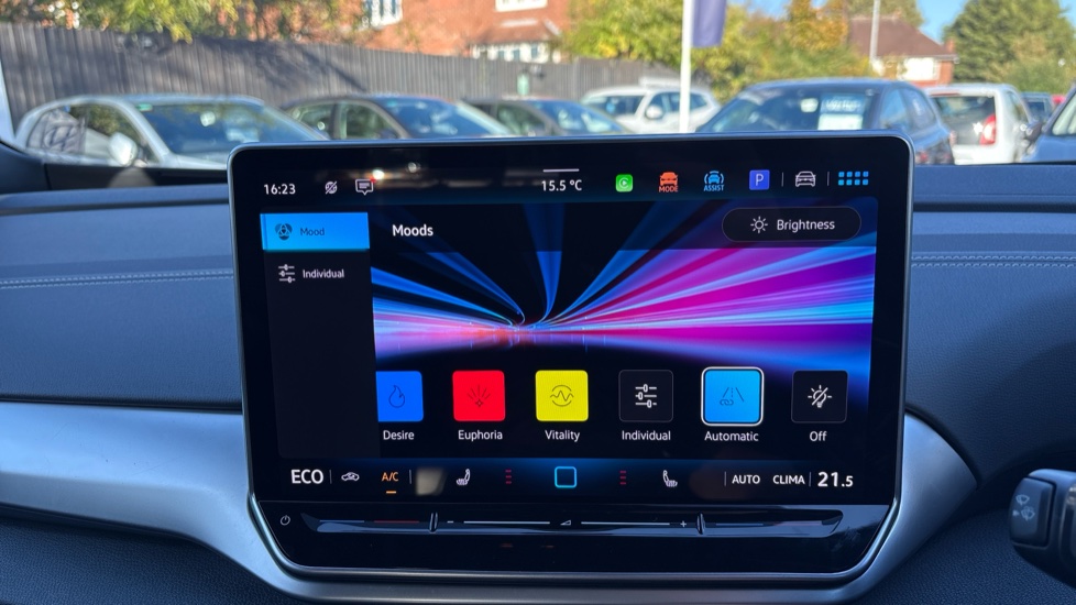 Volkswagen ID.4 210kW Match Pro 77kWh 5dr Auto Electric Estate - Image 34