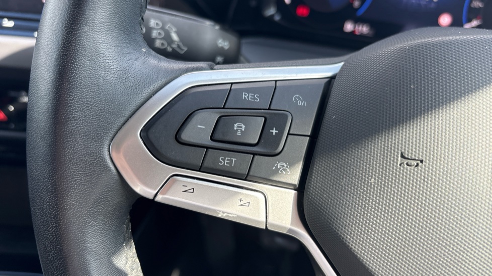 Volkswagen Golf 1.5 TSI Style Edition 5dr Petrol Hatchback - Image 17