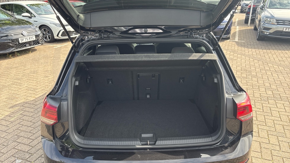 Volkswagen Golf 1.5 TSI R-Line 5dr Petrol Hatchback - Image 20