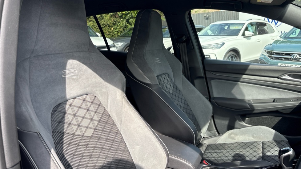 Volkswagen Golf 1.5 TSI R-Line 5dr Petrol Hatchback - Image 42