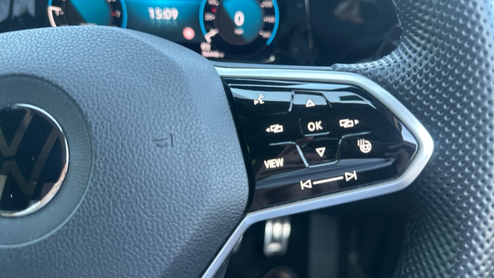 Volkswagen Golf 1.5 TSI 150 R-Line 5dr Petrol Hatchback - Image 18