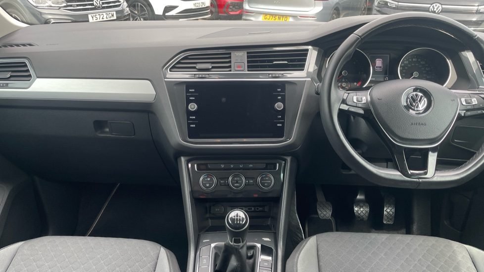 Volkswagen Tiguan 2.0 TDi 150 SE Nav 5dr Diesel Estate - Image 9