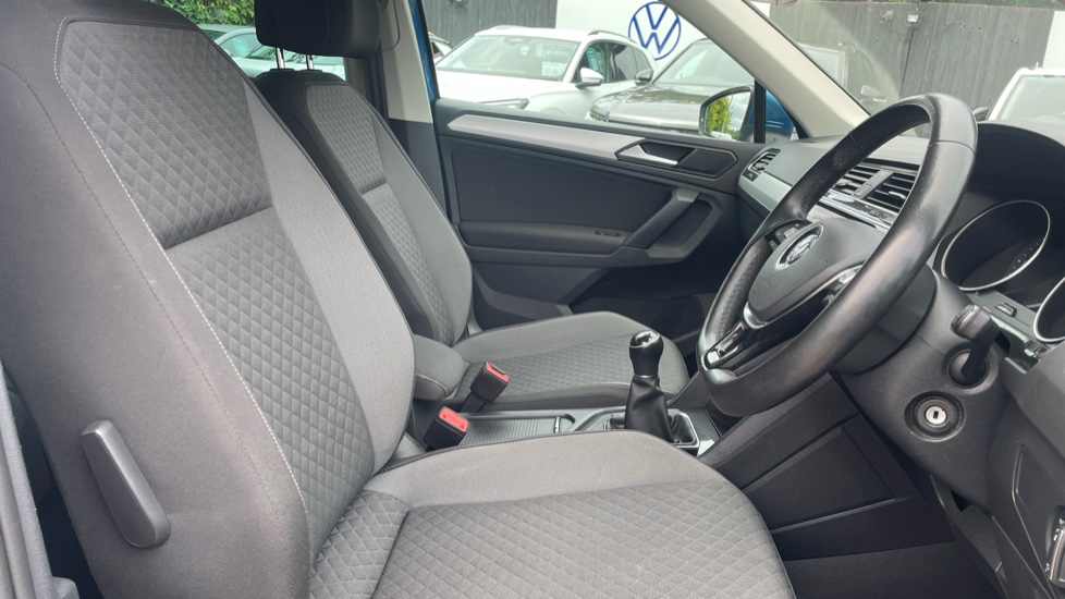 Volkswagen Tiguan 2.0 TDi 150 SE Nav 5dr Diesel Estate - Image 15