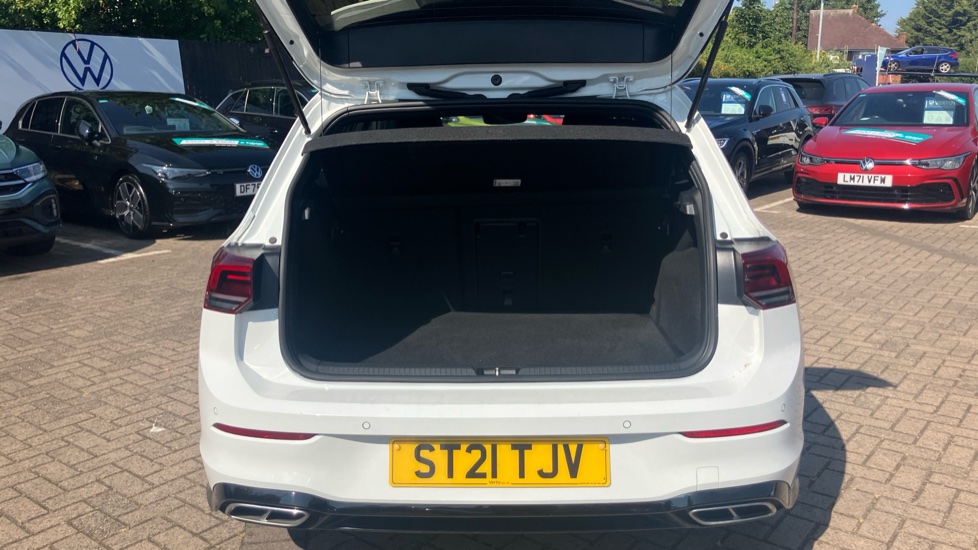 Volkswagen Golf 1.5 eTSI 150 R-Line 5dr DSG Petrol Hatchback - Image 20