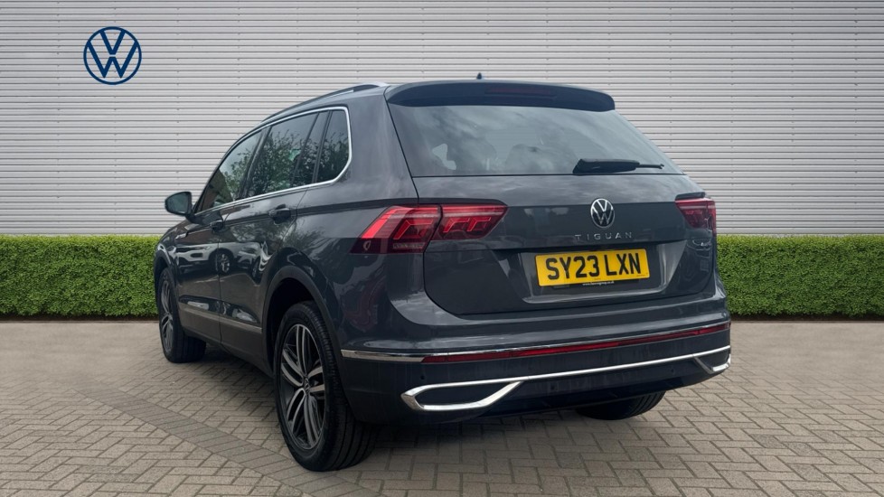 Volkswagen Tiguan 2.0 TDI 4Motion Elegance 5dr DSG Diesel Estate - Image 3